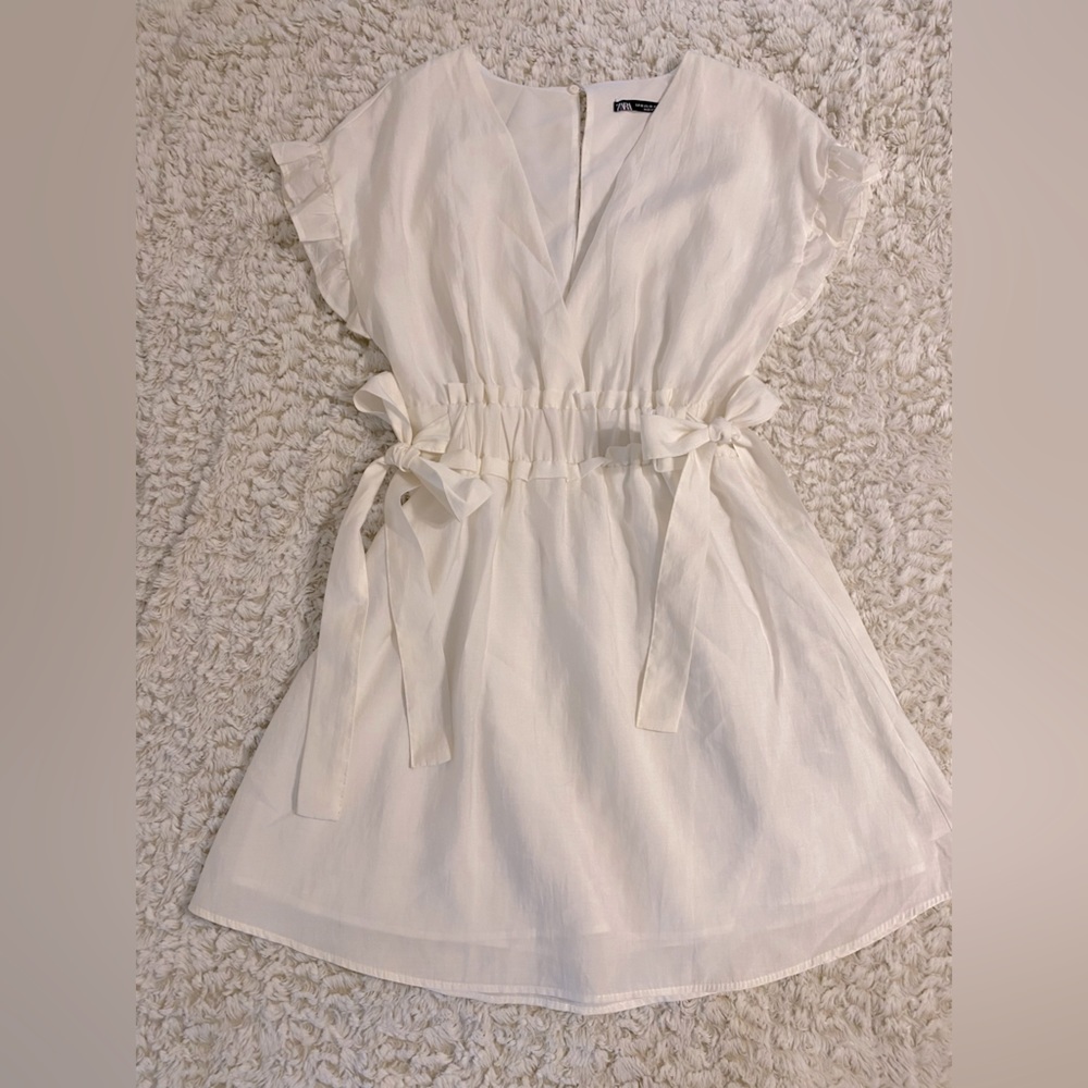 ZARA White Cross Over Mini Dress with Bow Detail on Waist - Picture 2 of 7